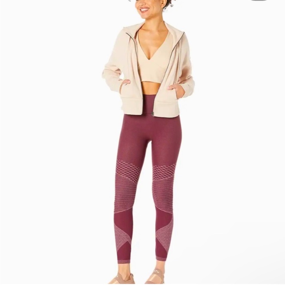 Maroon Ribbed SPANX Leggings - Size Small